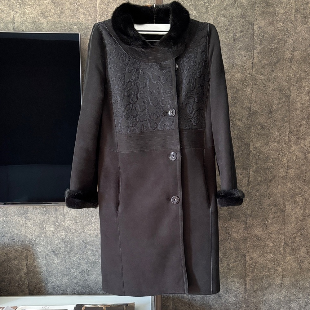 Sophisticated & Elegant Branco Pelle genuine shearling coat Mink FurTrim Size M